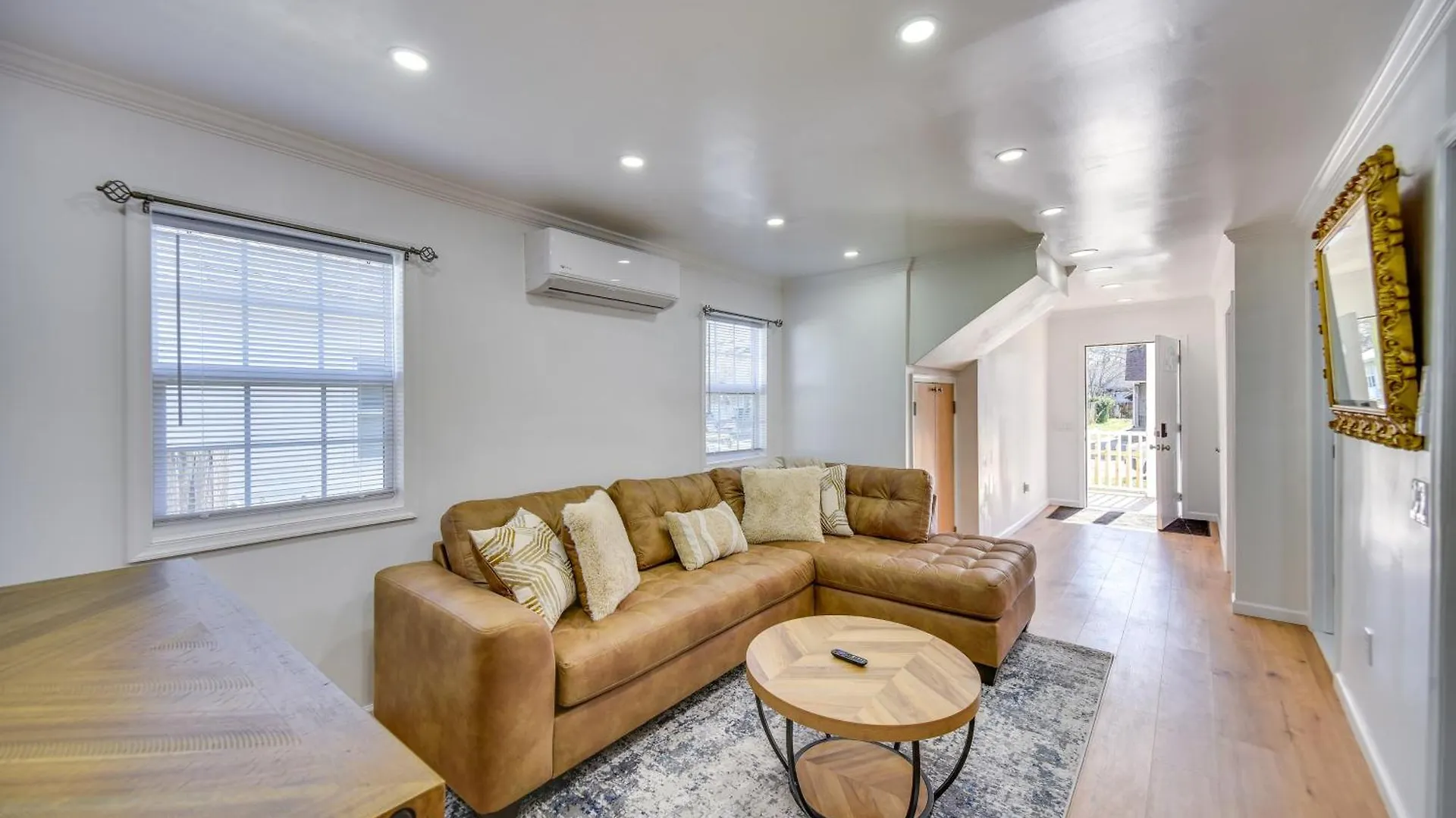 Half-Mi To Ocean View Beach Park Modern Apartment North Camellia Acres 美国